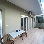 Ilisia Neapoli 1 *