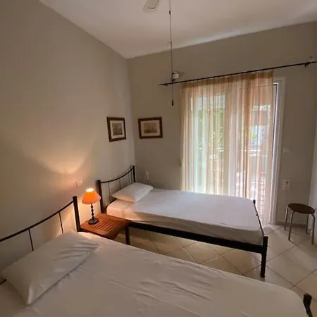 Апартаменты Ilisia Neapoli 1 *