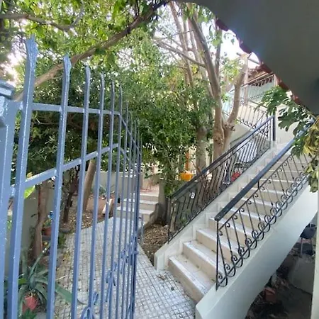 Ilisia Neapoli 1 Apartment