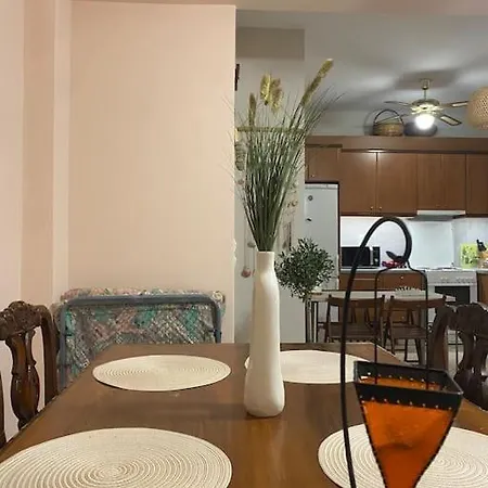 Ilisia Neapoli 1 Apartment *