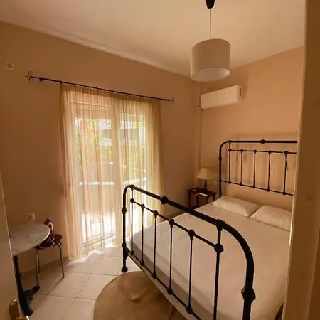 Apartment Ilisia Neapoli 1