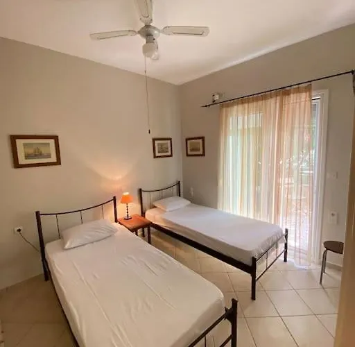 Ilisia Neapoli 1 * Neápolis