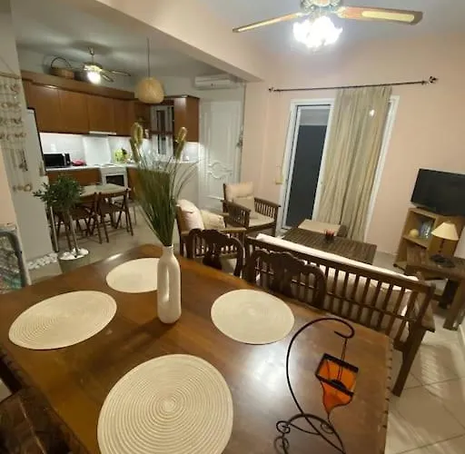 Ilisia Neapoli 1 Appartamento