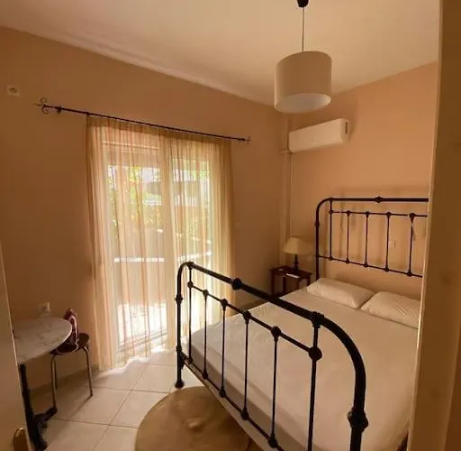 Appartamento Ilisia Neapoli 1